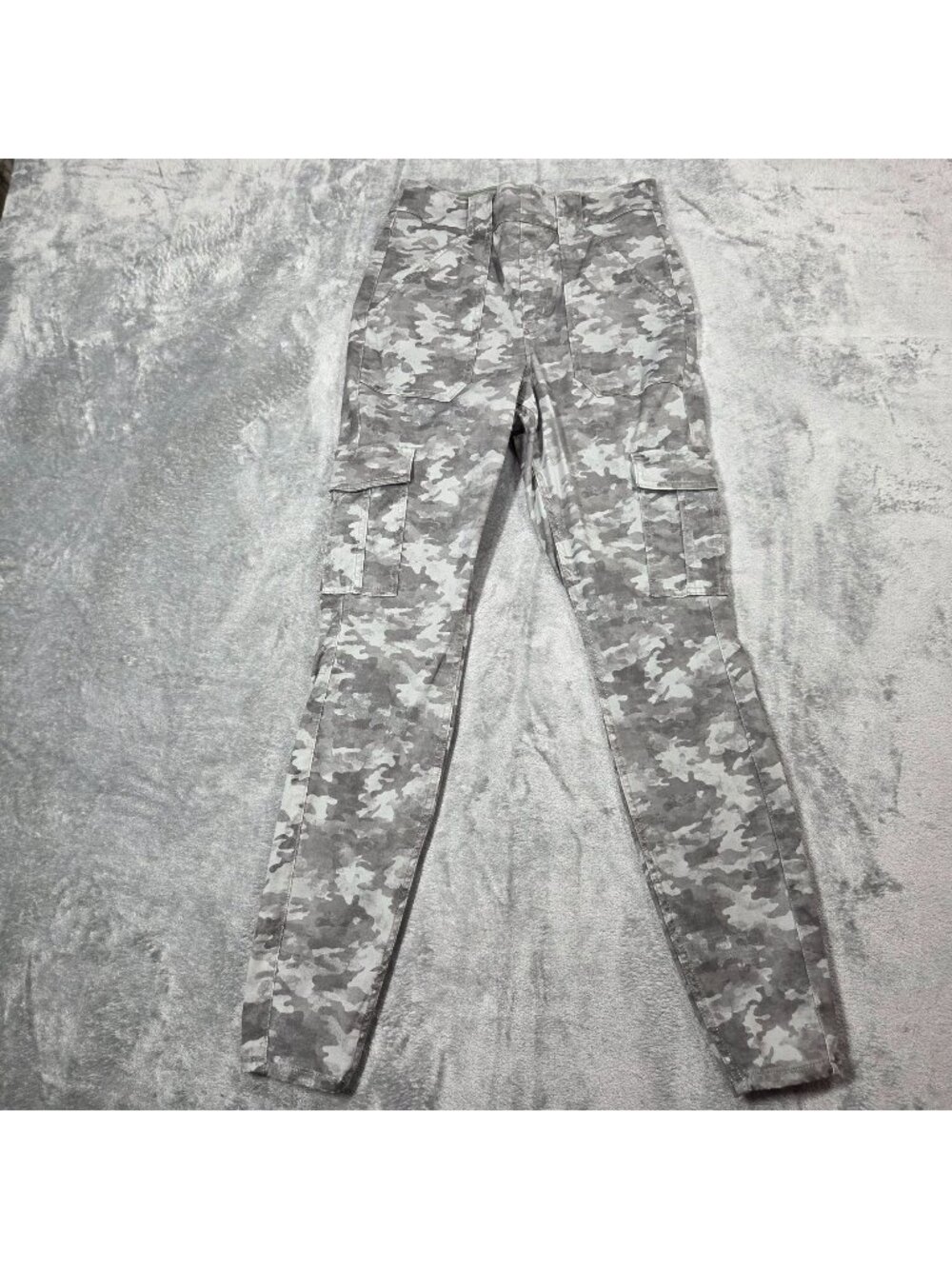 Spanx Pants Womens Medium Green Gray Camo Stretch Twill Ankle Cargo 20311R
